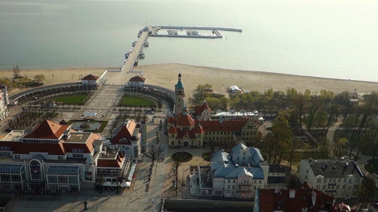 Dom & House - Apartments Okrzei Prime Sopot Esterno foto